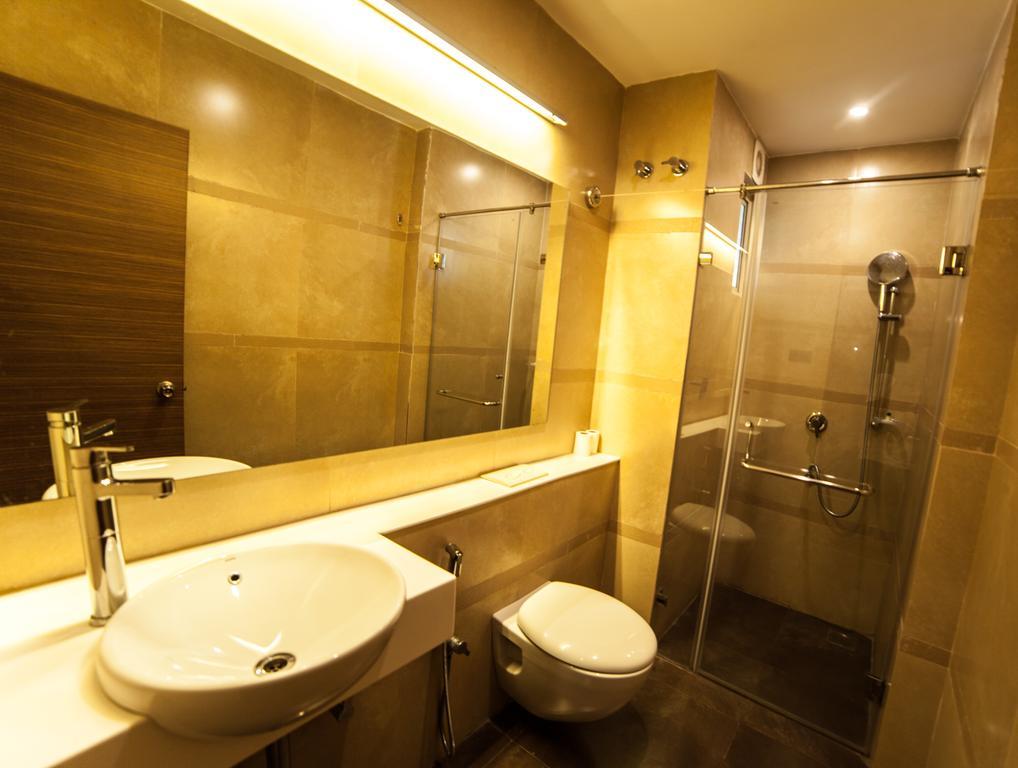 Brownstar Boutique Hotel شيناي المظهر الخارجي الصورة